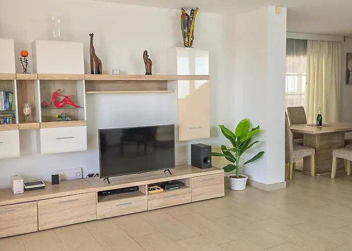 فيلة 5 Bedrooms أذيخي