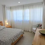 5 Bedrooms *