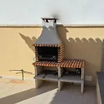 5 Bedrooms *